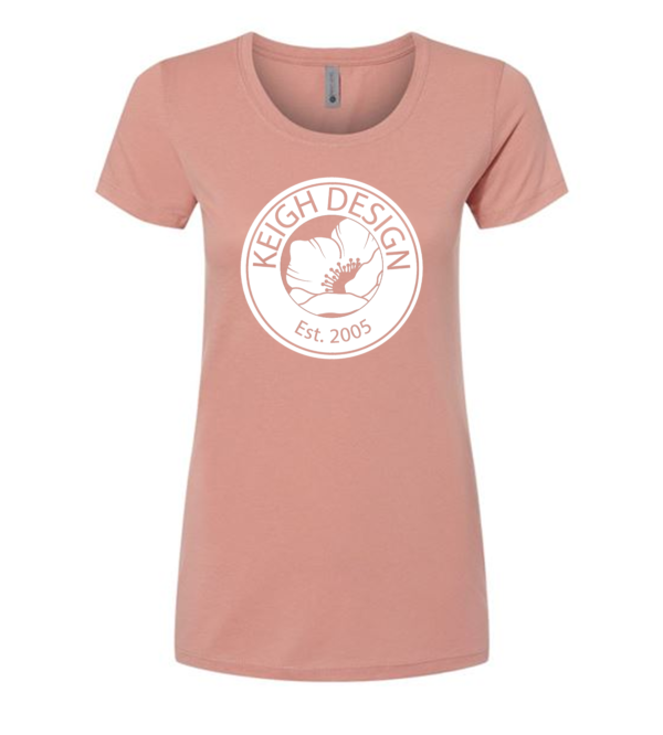 Desert pink t-shirt with delicate poppy design